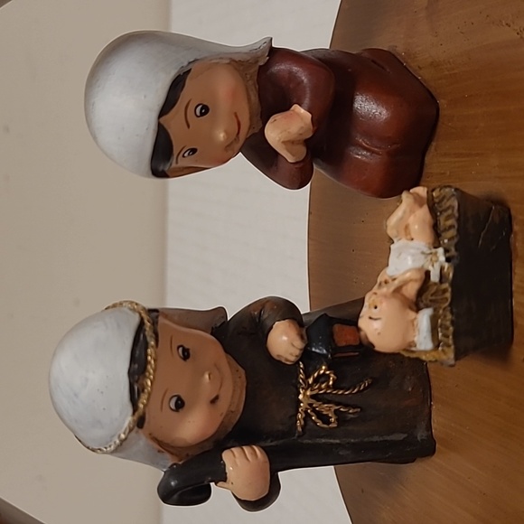 Adorable Nativity - Picture 9 of 16